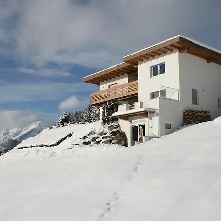 Morale Apartment *